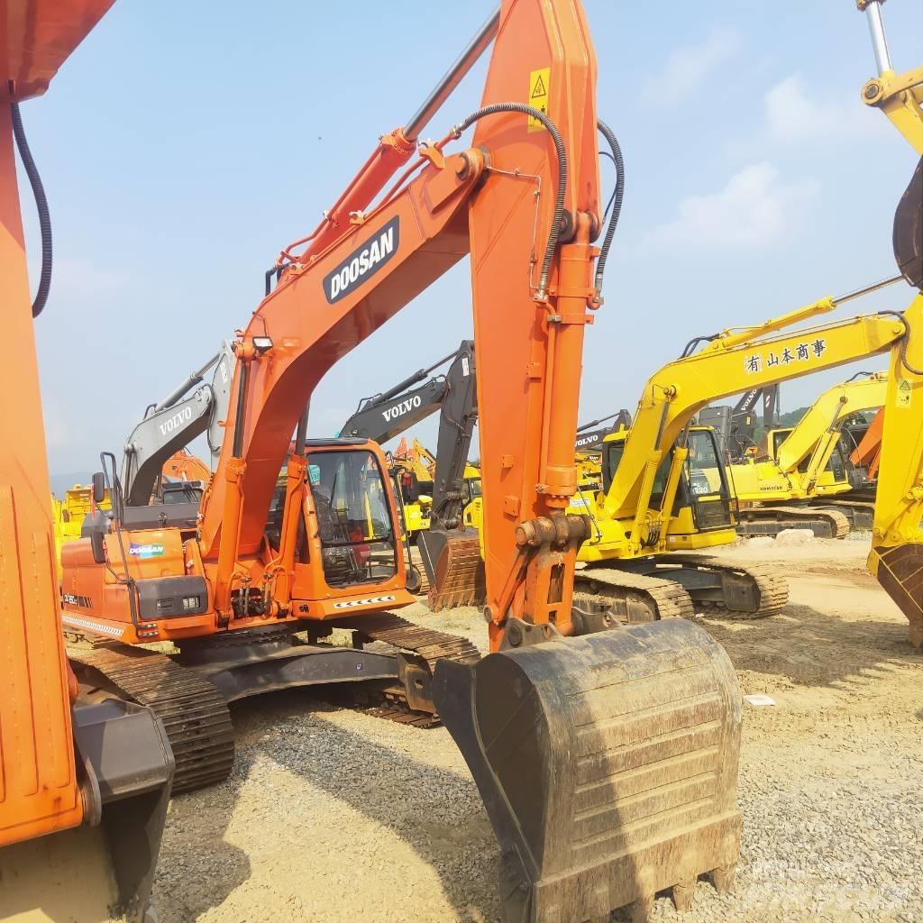 Doosan DX260LC 대형 굴삭기 29톤 이상
