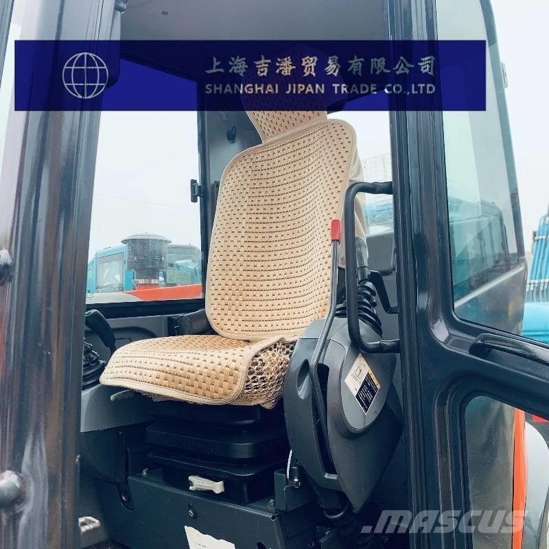 Kubota KX 183 중형굴삭기 7톤-28톤
