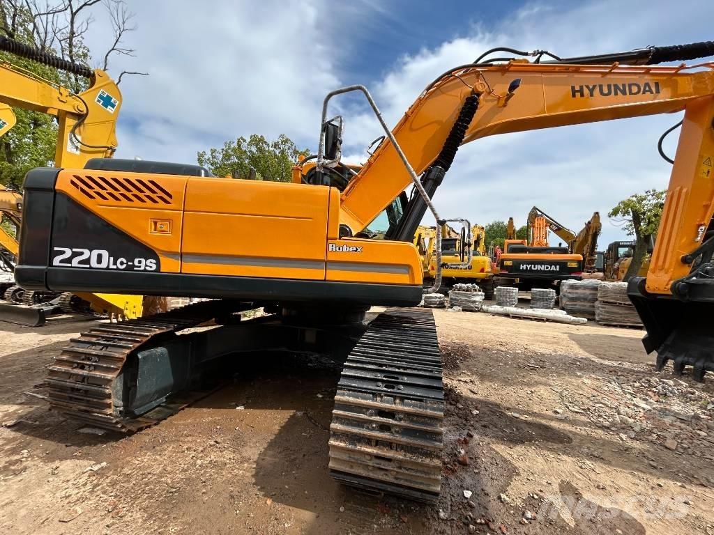 Hyundai 220-9S 대형 굴삭기 29톤 이상