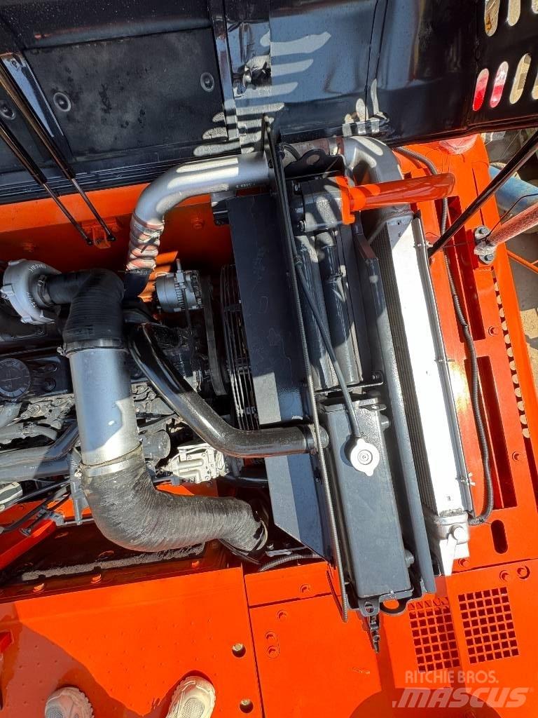 Doosan DX 300 LC 대형 굴삭기 29톤 이상
