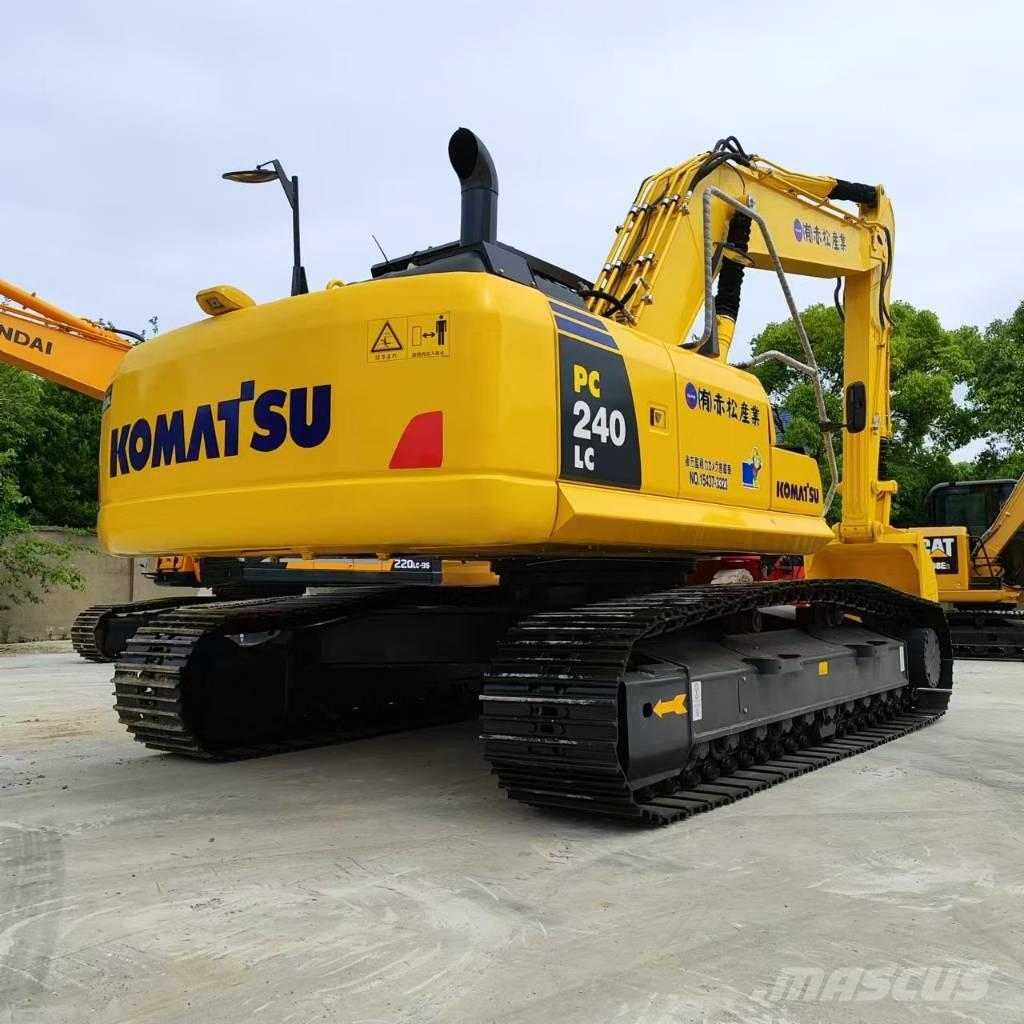 Komatsu PC 240 LC-8 대형 굴삭기 29톤 이상