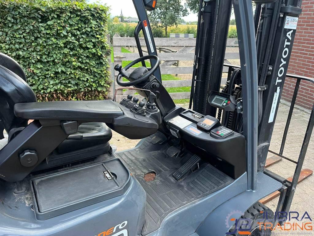 Toyota 02-8FGKF20 LPG 지게차