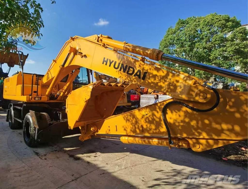 Hyundai r210w-7  휠 굴삭기