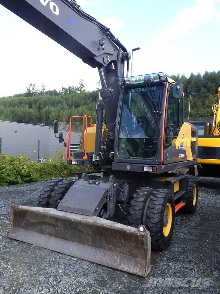 Volvo EW 220 E  휠 굴삭기