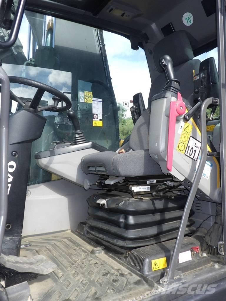 Volvo EW 220 E  휠 굴삭기