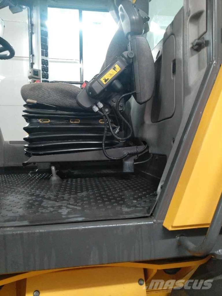 Volvo L 70 H  휠로우더