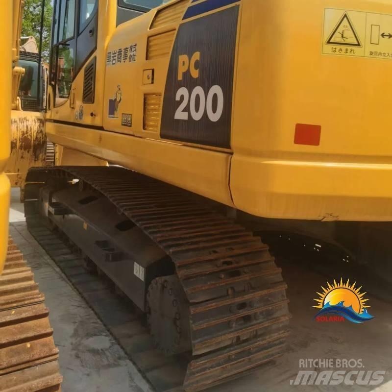 Komatsu PC 200 대형 굴삭기 29톤 이상