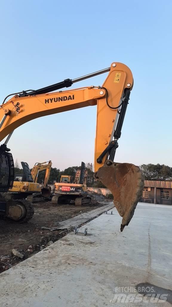 Hyundai R520L-9VS 대형 굴삭기 29톤 이상