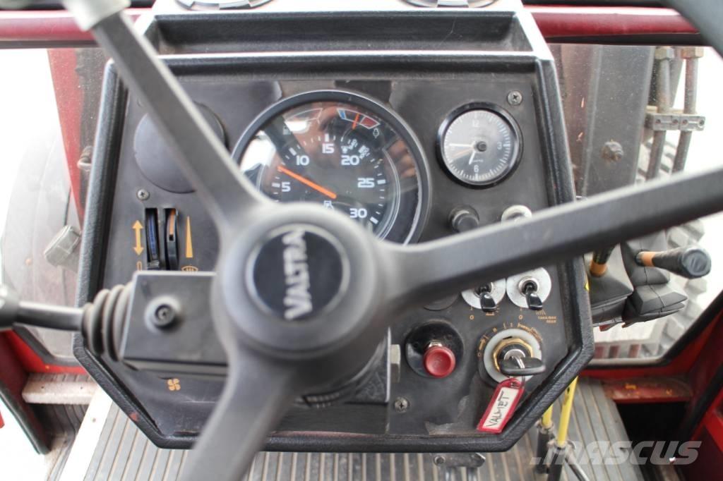 Valmet 815 트랙터