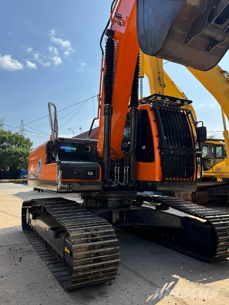 Doosan DX 225 LCA 대형 굴삭기 29톤 이상