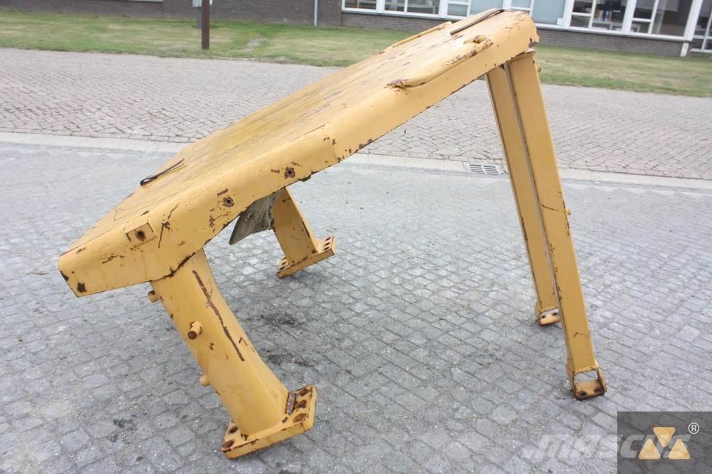 CAT D8N O-rops cab 캐빈 및 인테리어