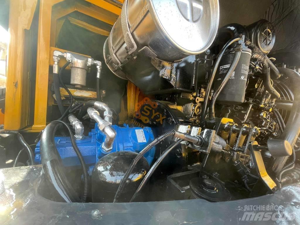 Hyundai 60w  휠 굴삭기