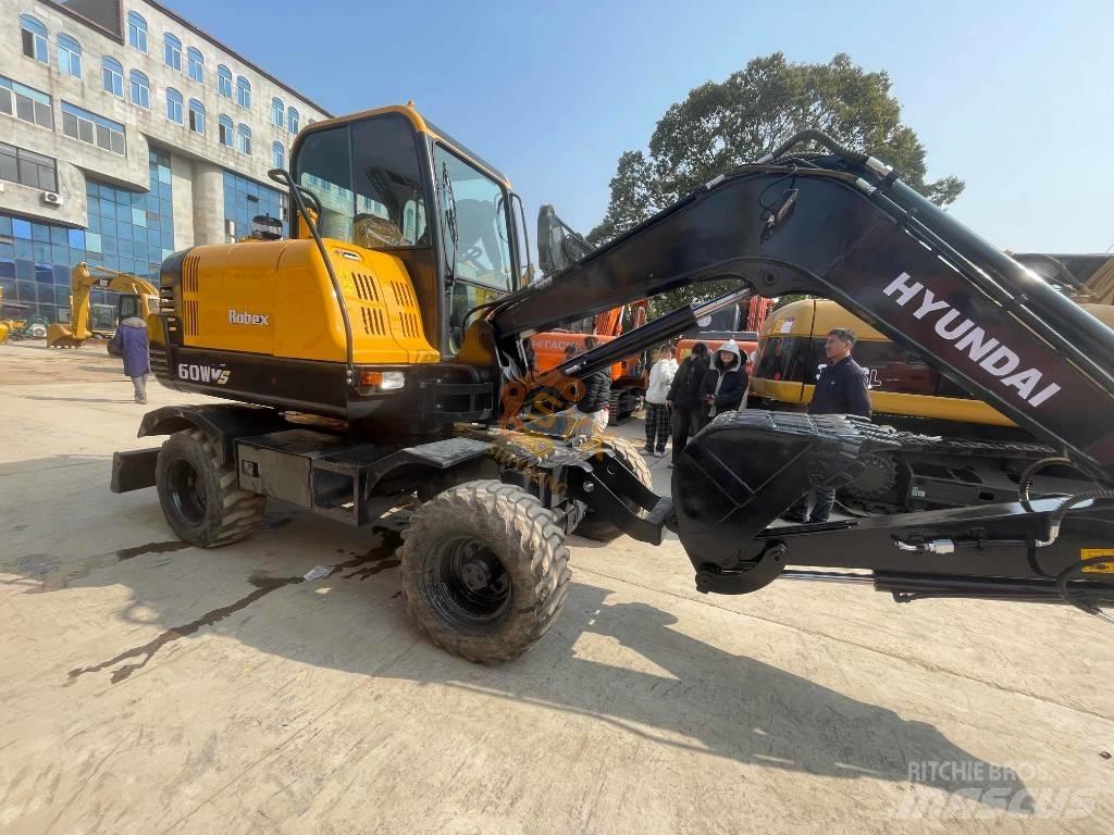 Hyundai 60w  휠 굴삭기