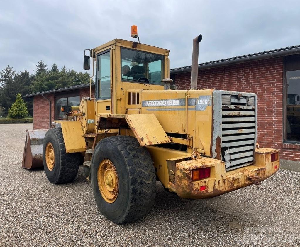 Volvo L90C  휠로우더
