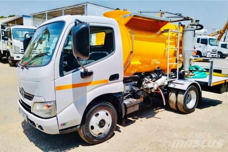 Hino 300 614 기타 트럭
