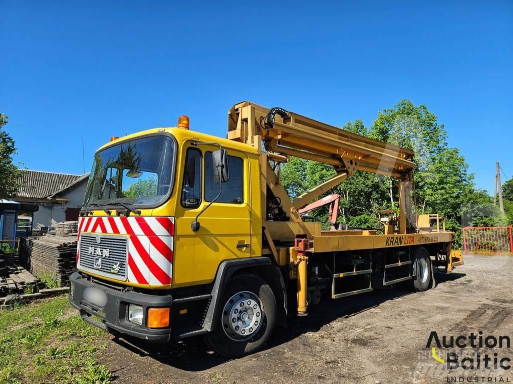 MAN M90 트럭 탑재 고소작업대