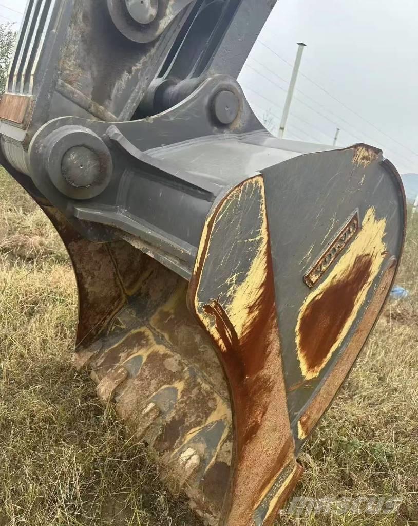 Volvo EC 380 대형 굴삭기 29톤 이상