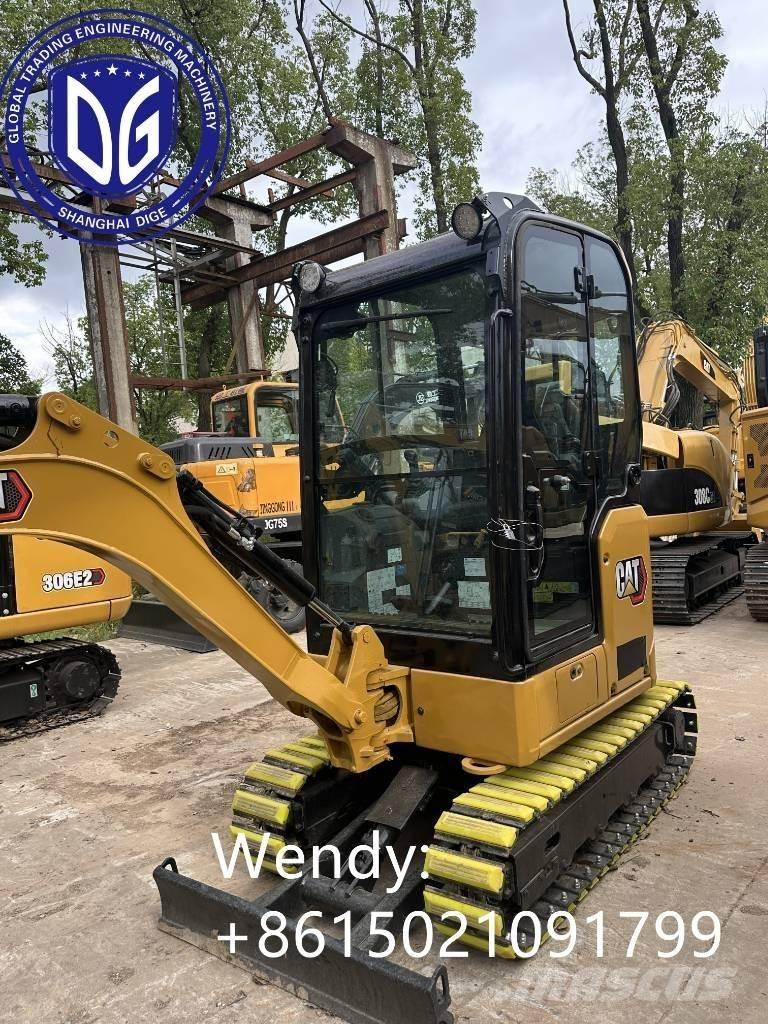 CAT 302 소형 굴삭기 7톤 미만