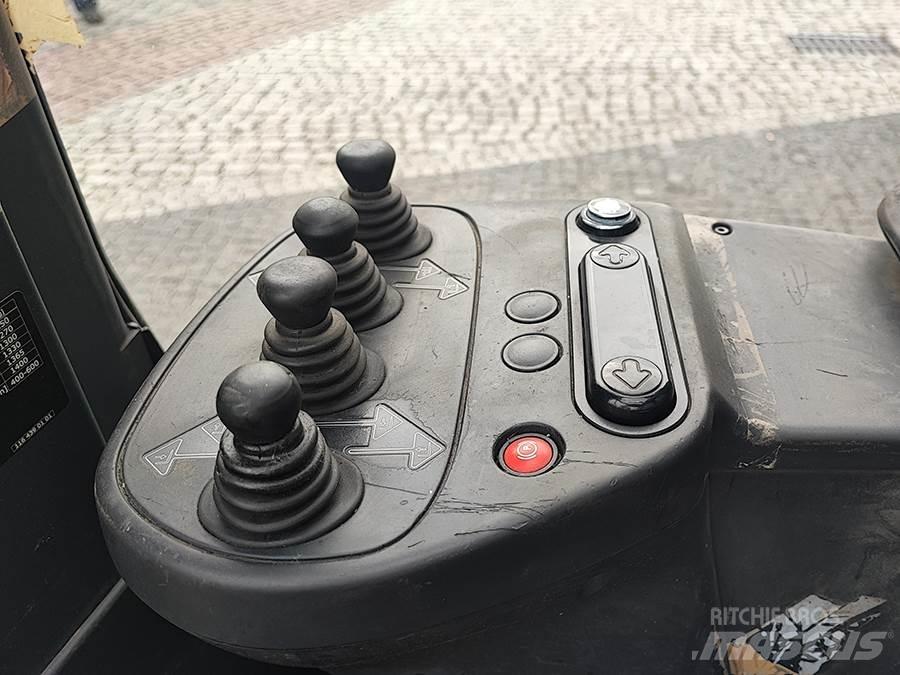 Linde R14X-03 리치 트럭