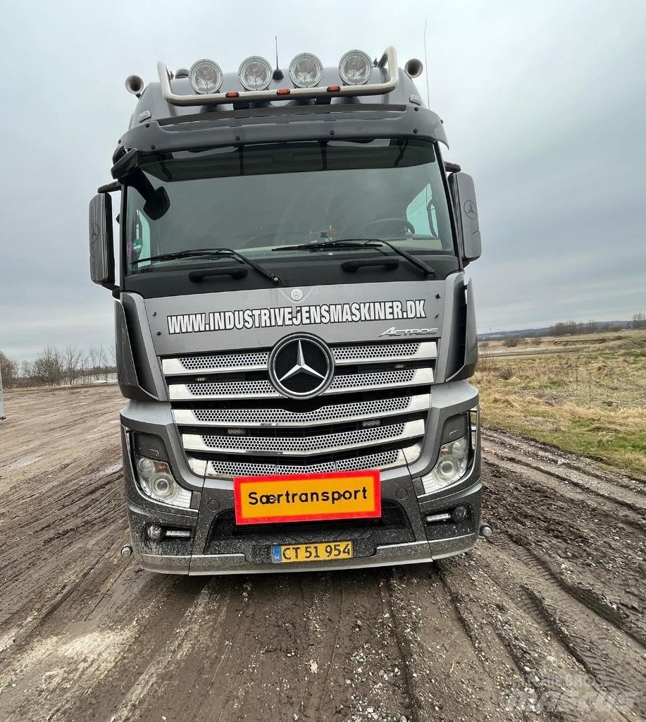 Mercedes-Benz 4158 트랙터 유닛
