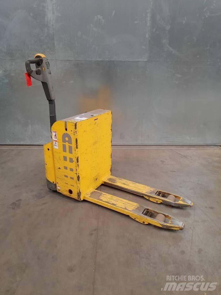 UniCarriers PLL180 경량 리프터