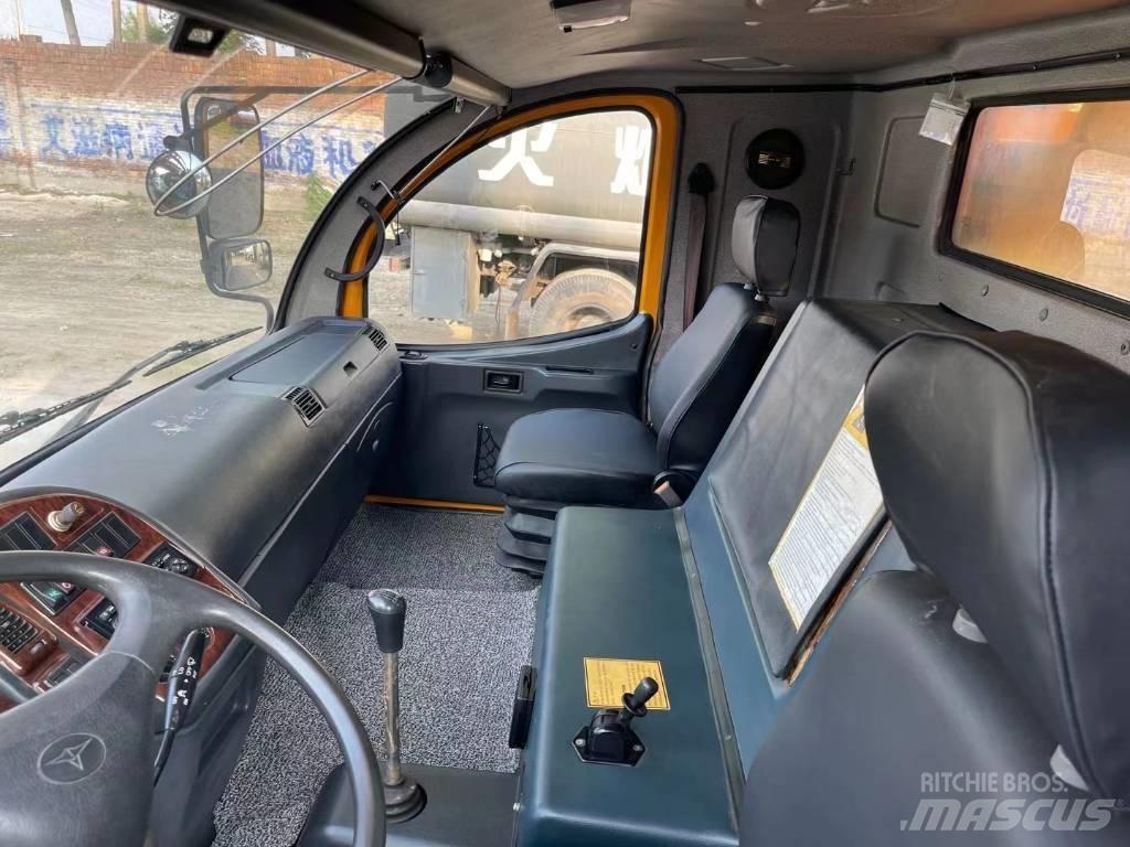 Zoomlion QY50V 자동 크레인