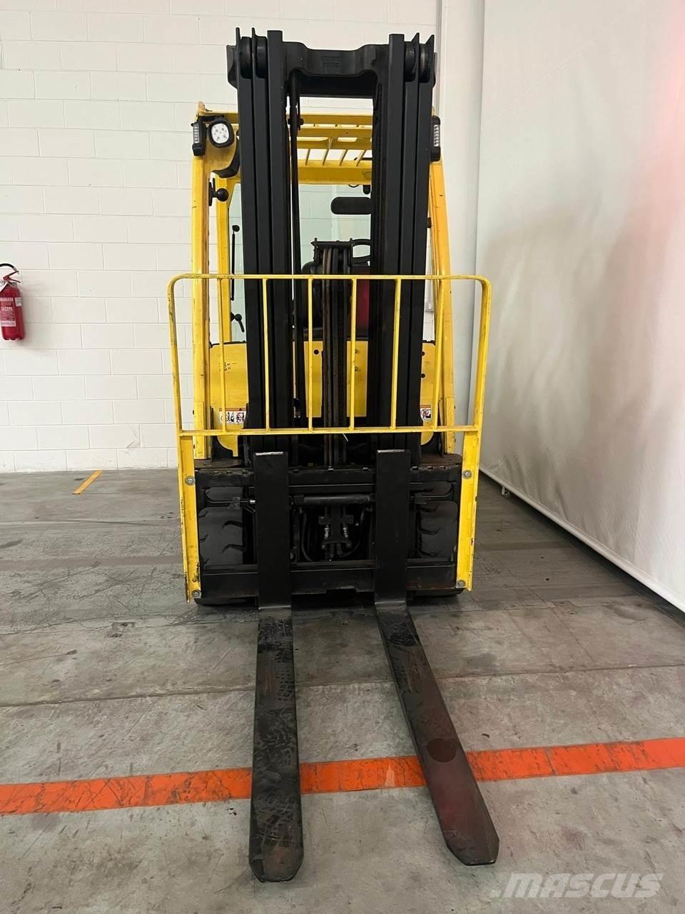 Hyster J3.5XN 전동 지게차