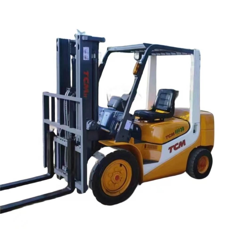 TCM FD30 디젤 지게차