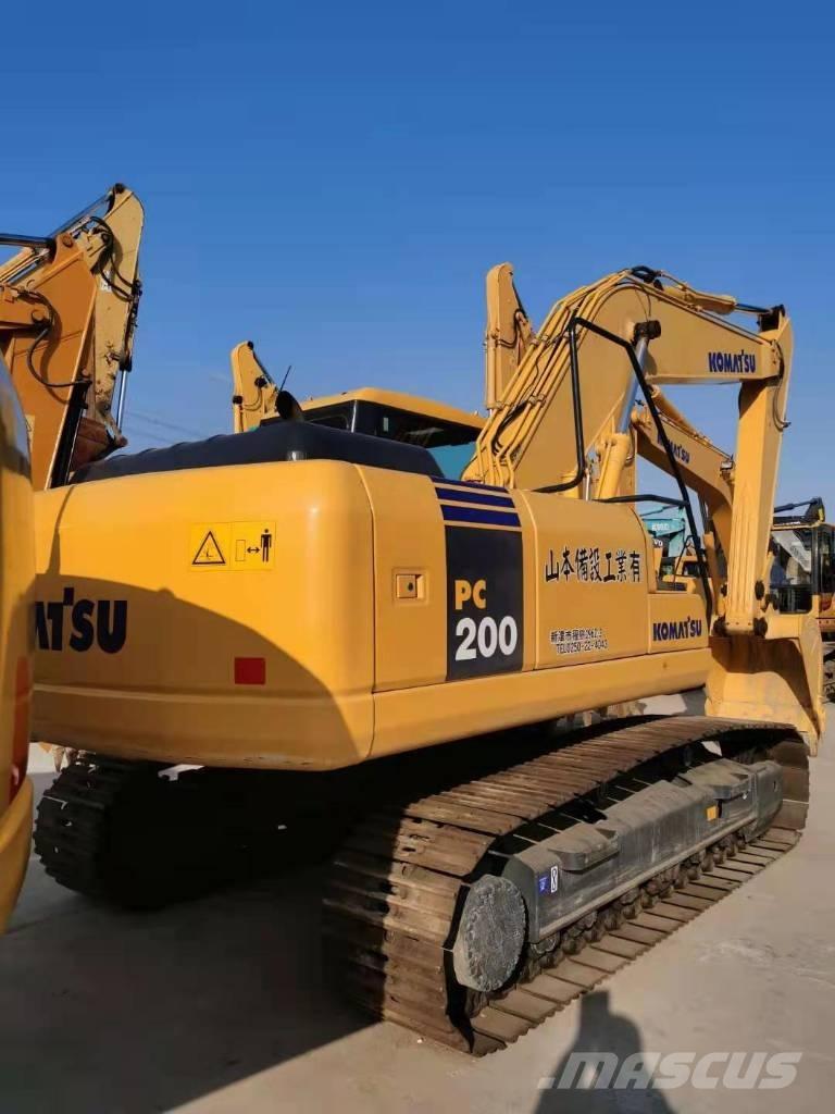 Komatsu PC 200-7 대형 굴삭기 29톤 이상