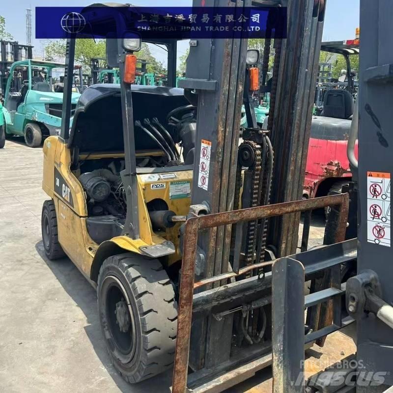 CAT 30 디젤 지게차