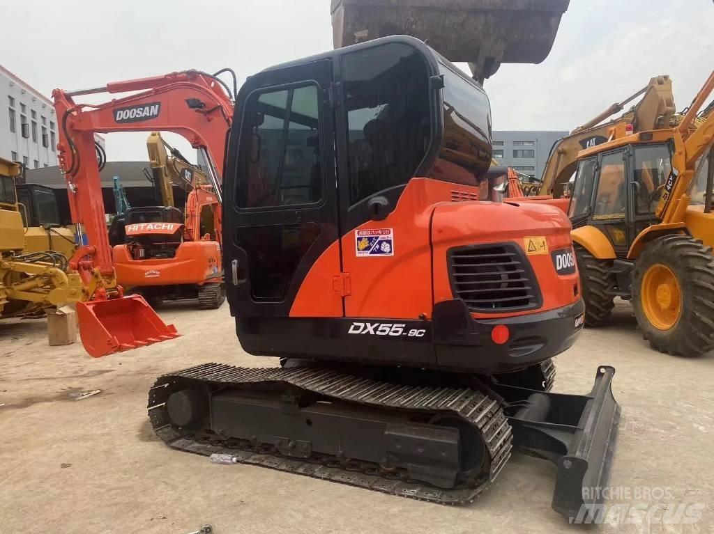 Doosan DX55-9C 대형 굴삭기 29톤 이상