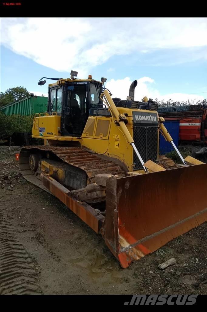 Komatsu D 65 PX-18 크롤러 도저