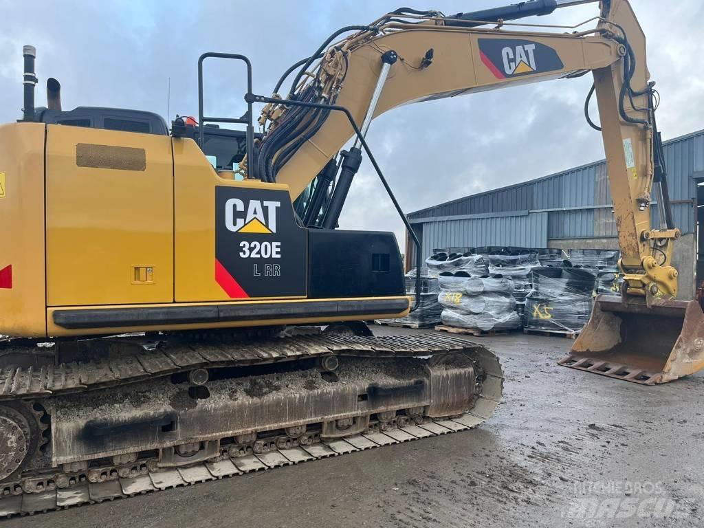 CAT 320 EL RR 대형 굴삭기 29톤 이상
