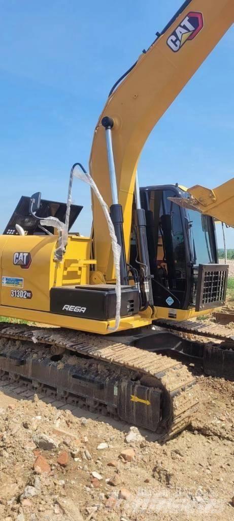 CAT 313 중형굴삭기 7톤-28톤