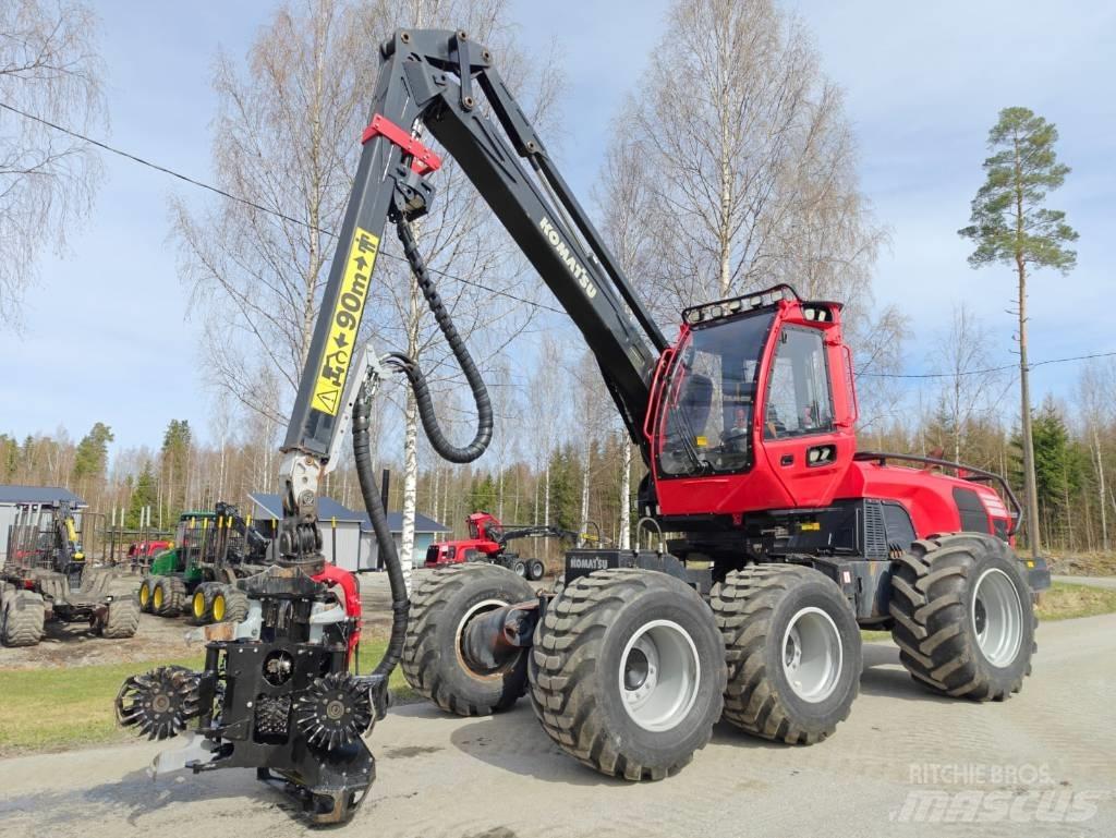 Komatsu 911 원목 하베스터