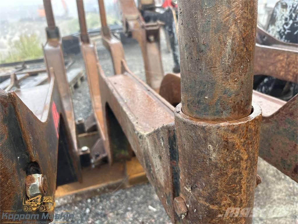 Valmet 840 기타 구성품