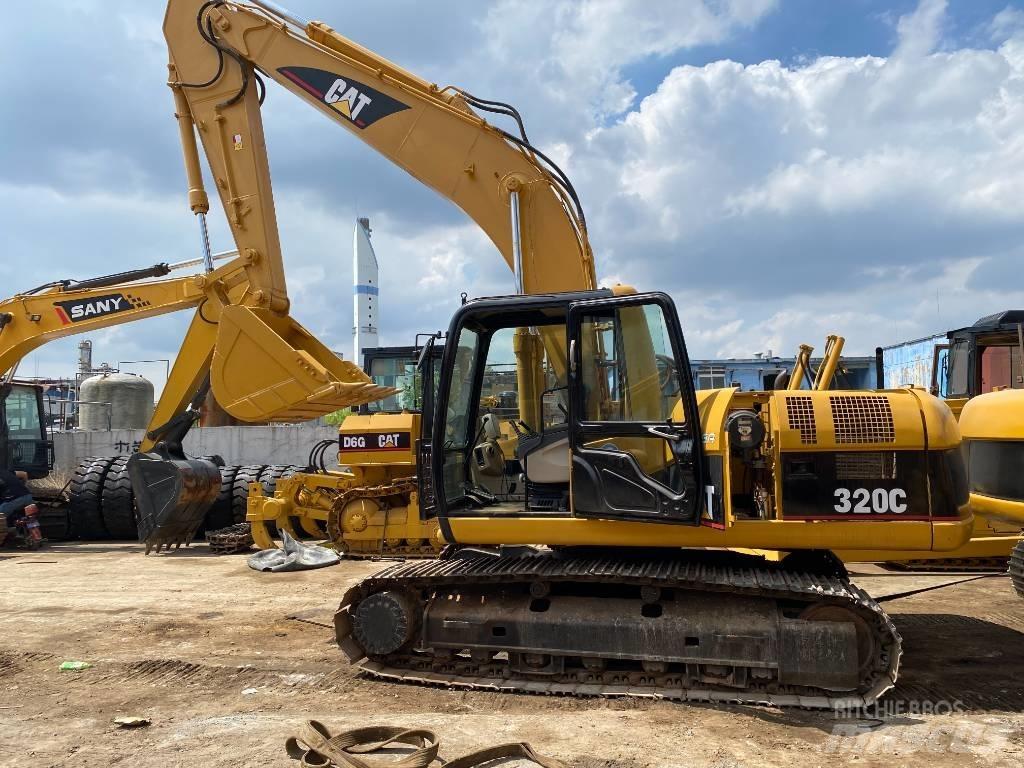 CAT 320 C 대형 굴삭기 29톤 이상