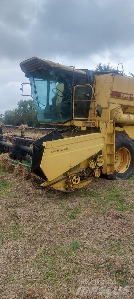 New Holland TX 34 콤바인 수확기
