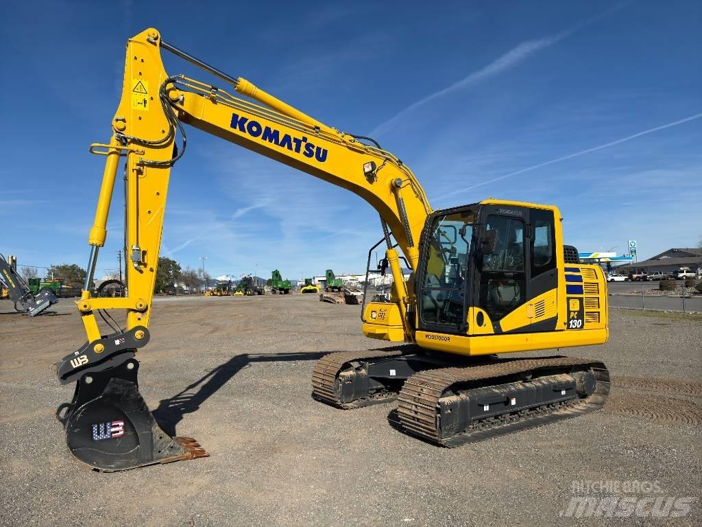 Komatsu PC130-11 대형 굴삭기 29톤 이상