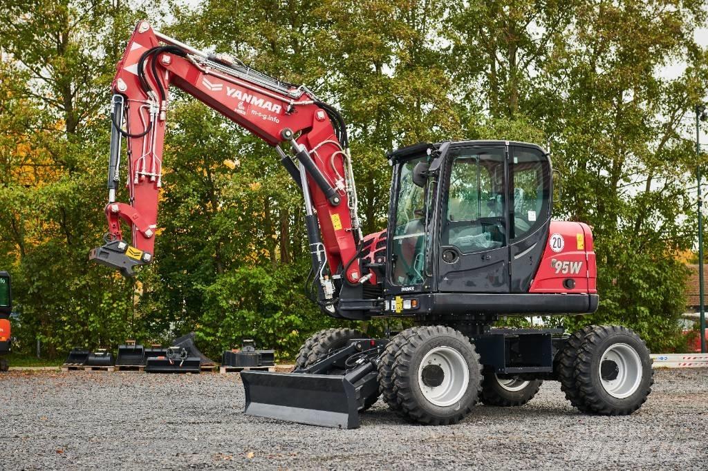 Yanmar B95W  휠 굴삭기