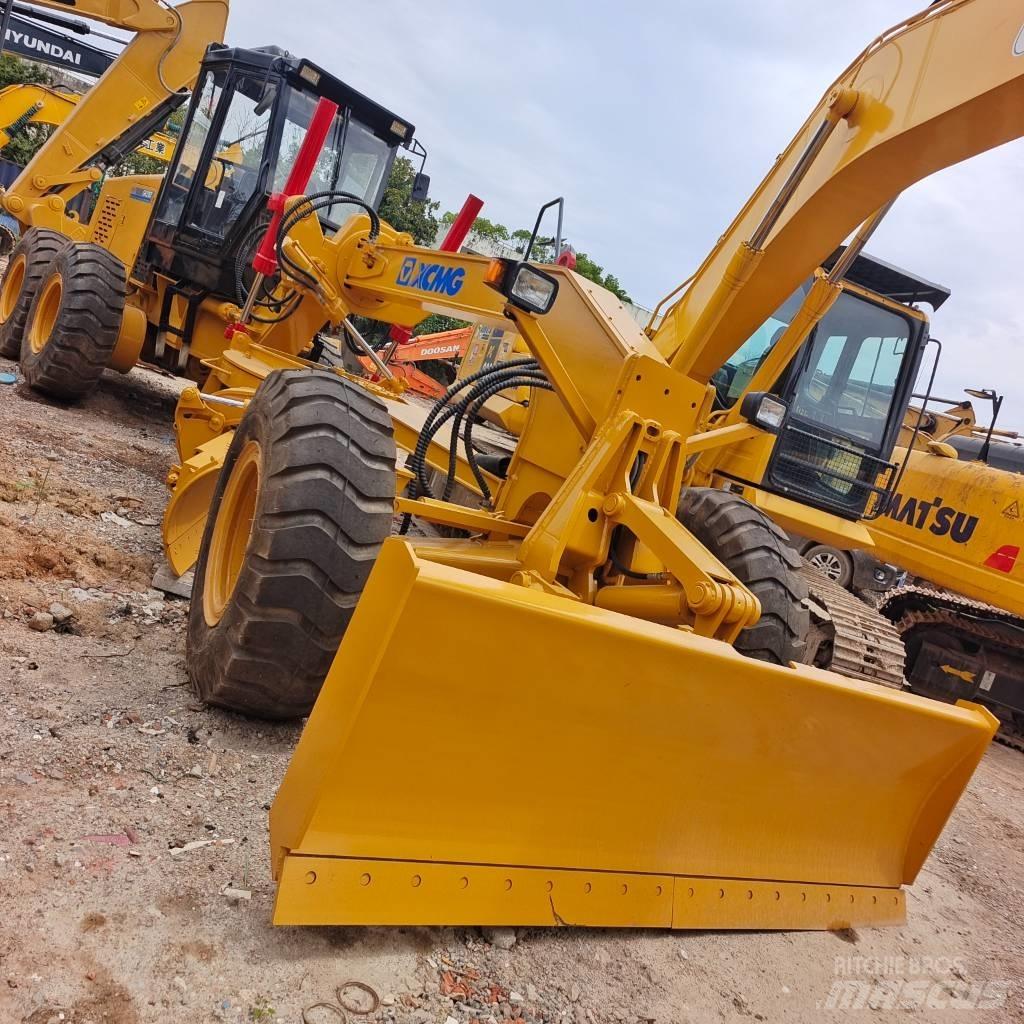 XCMG GR 215 그레이더