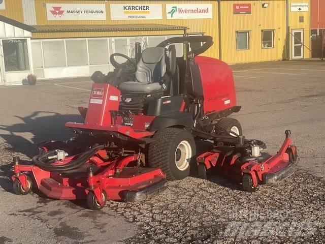 Toro 4000 탑승형 잔디깎기