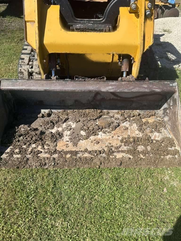 CAT 259 D  스키드로더