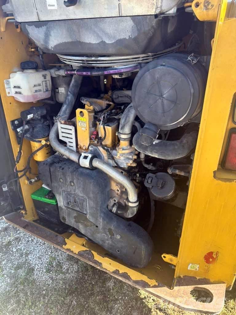 CAT 259 D  스키드로더