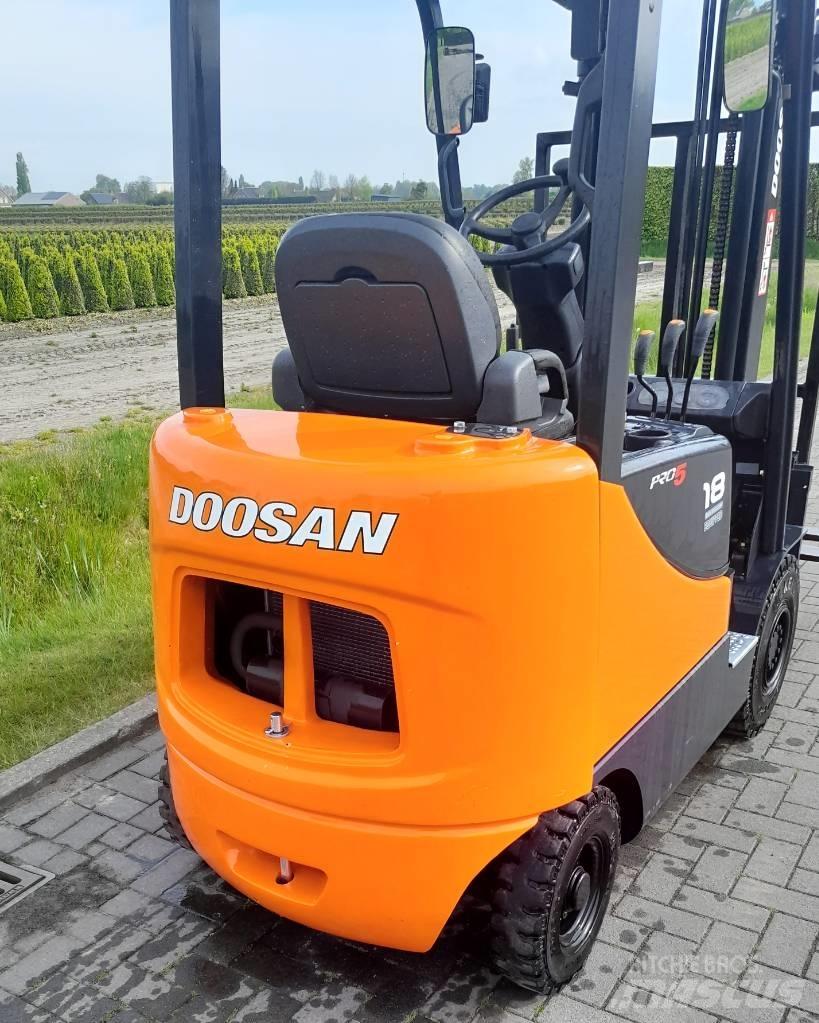 Doosan D18S PRO5 디젤 지게차