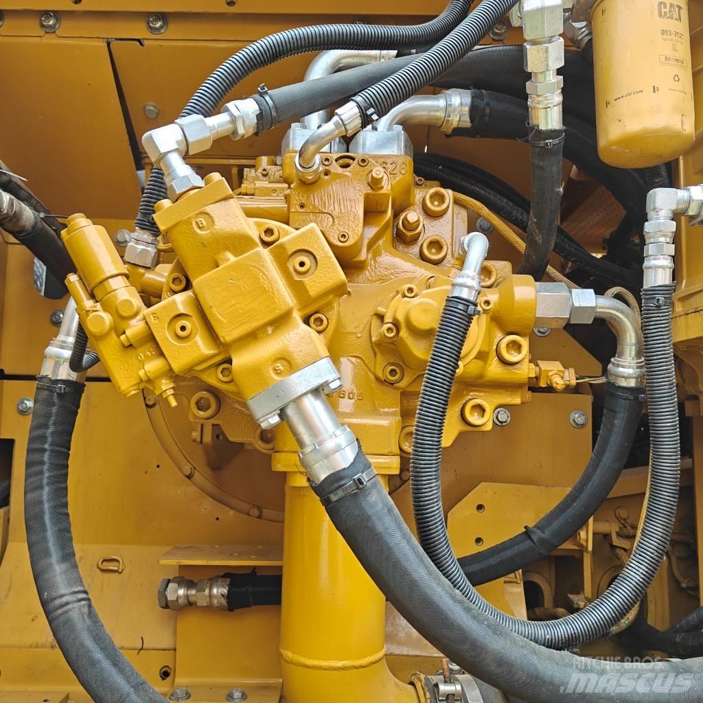 CAT 336D2 대형 굴삭기 29톤 이상