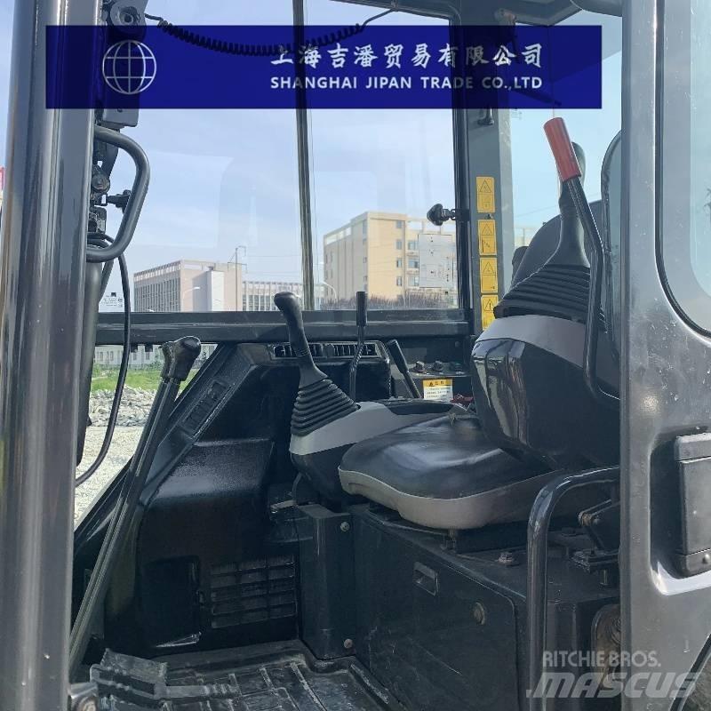 Komatsu PC 55 MR 소형 굴삭기 7톤 미만