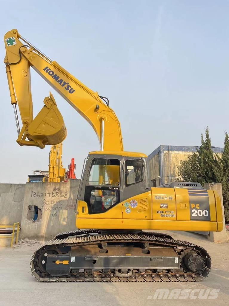 Komatsu PC 200-7 대형 굴삭기 29톤 이상