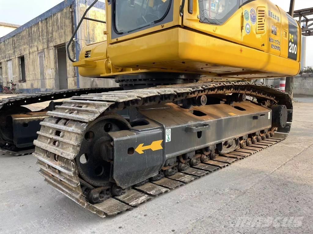 Komatsu PC 200-7 대형 굴삭기 29톤 이상