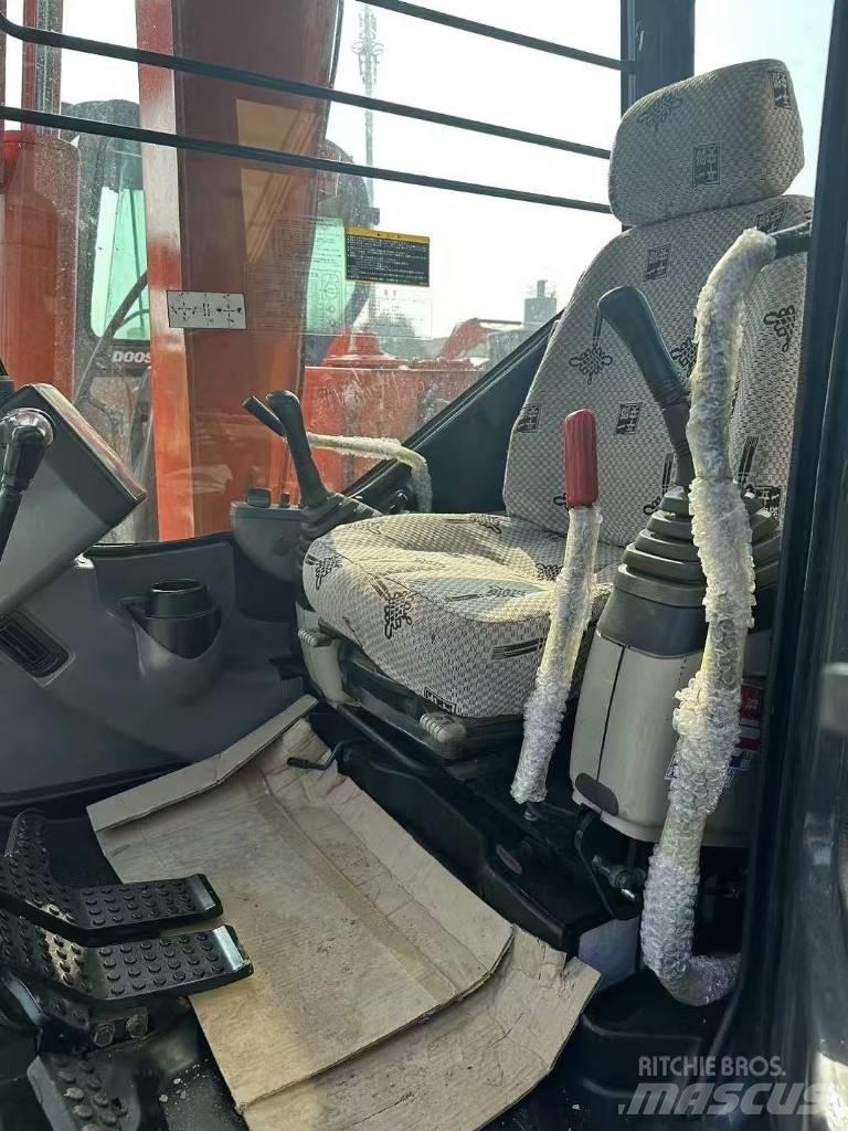 Hitachi Zaxis 60 소형 굴삭기 7톤 미만
